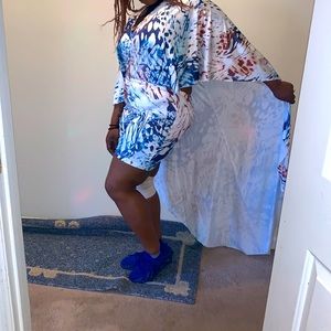 Chicme size 2XL blue and white with a hint of brown marble flared romper